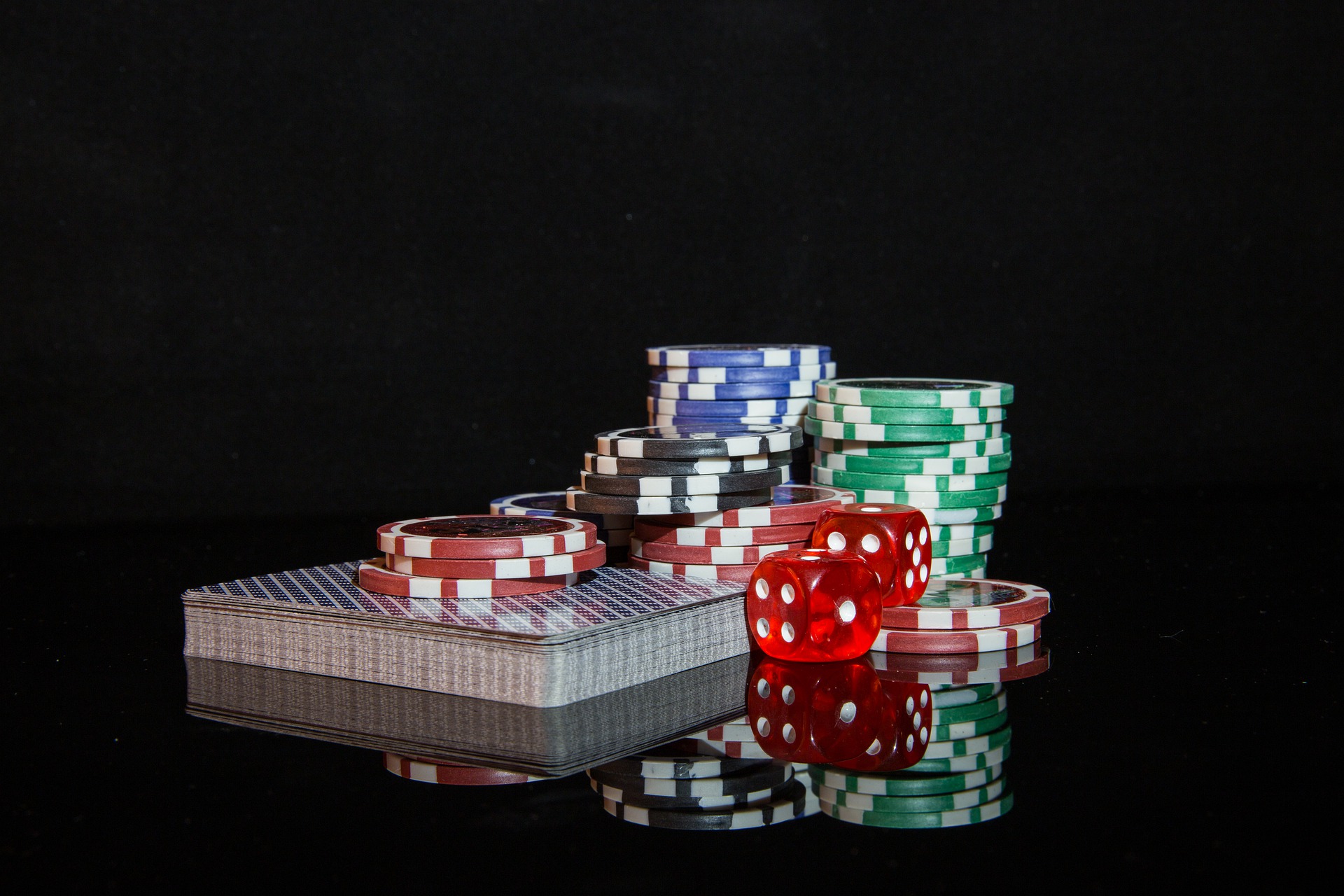 poker-chips-g0de7bacdc_1920.jpg